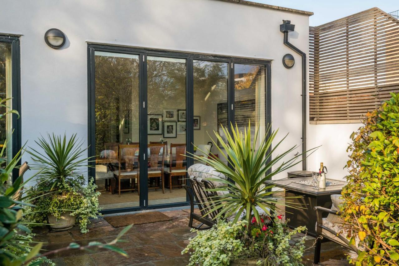 Breathtaking Putney Home With Gorgeous Garden Richmond  Exterior photo